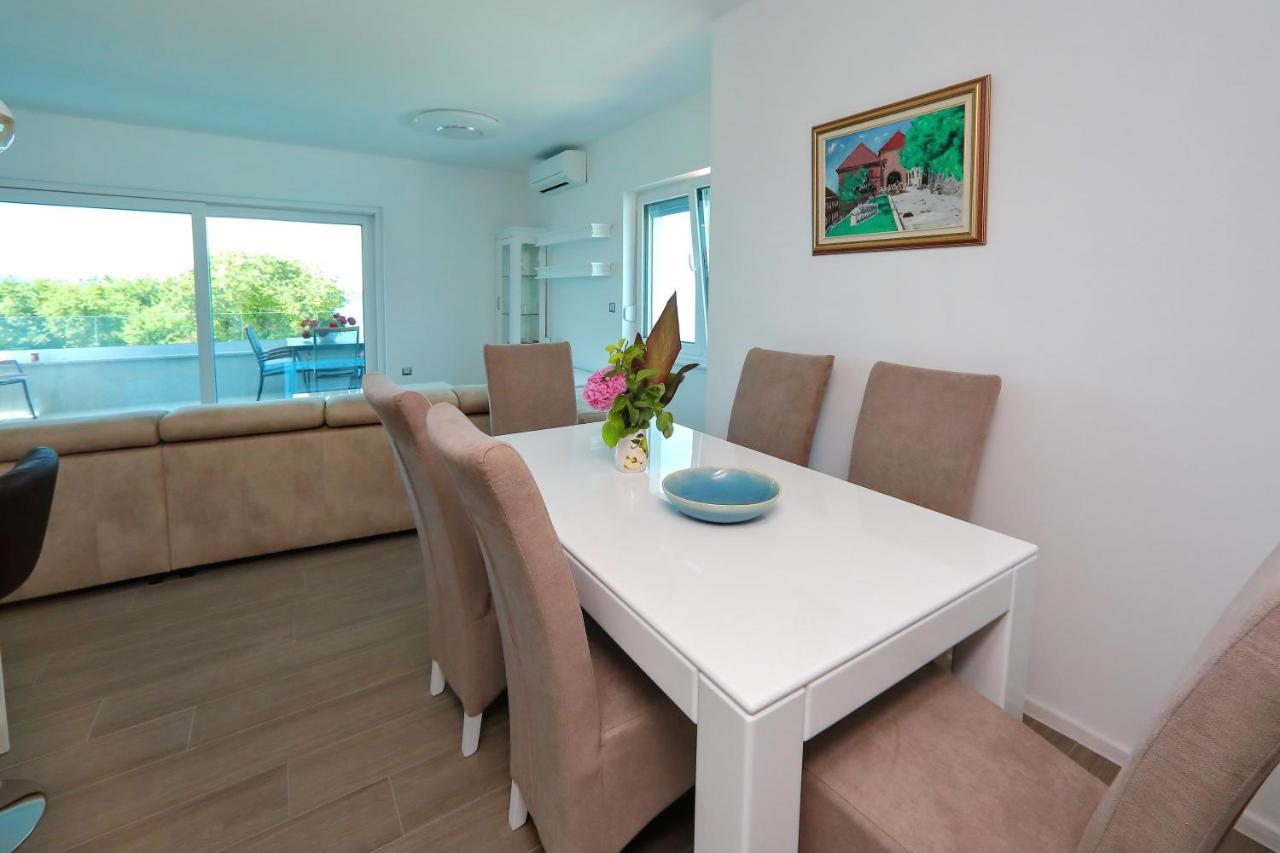 Apartmani Marina S Pogledom, Сукошан Экстерьер фото