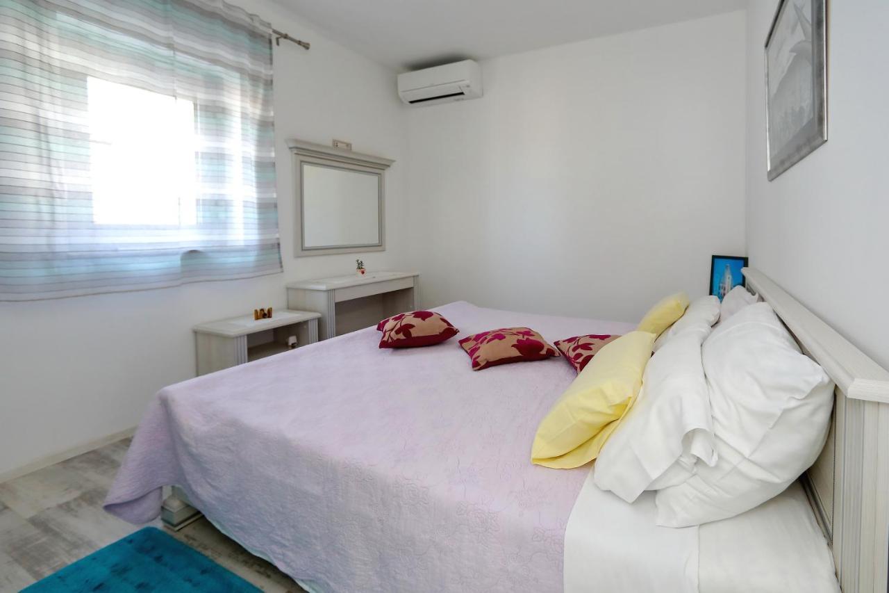 Apartmani Marina S Pogledom, Сукошан Экстерьер фото