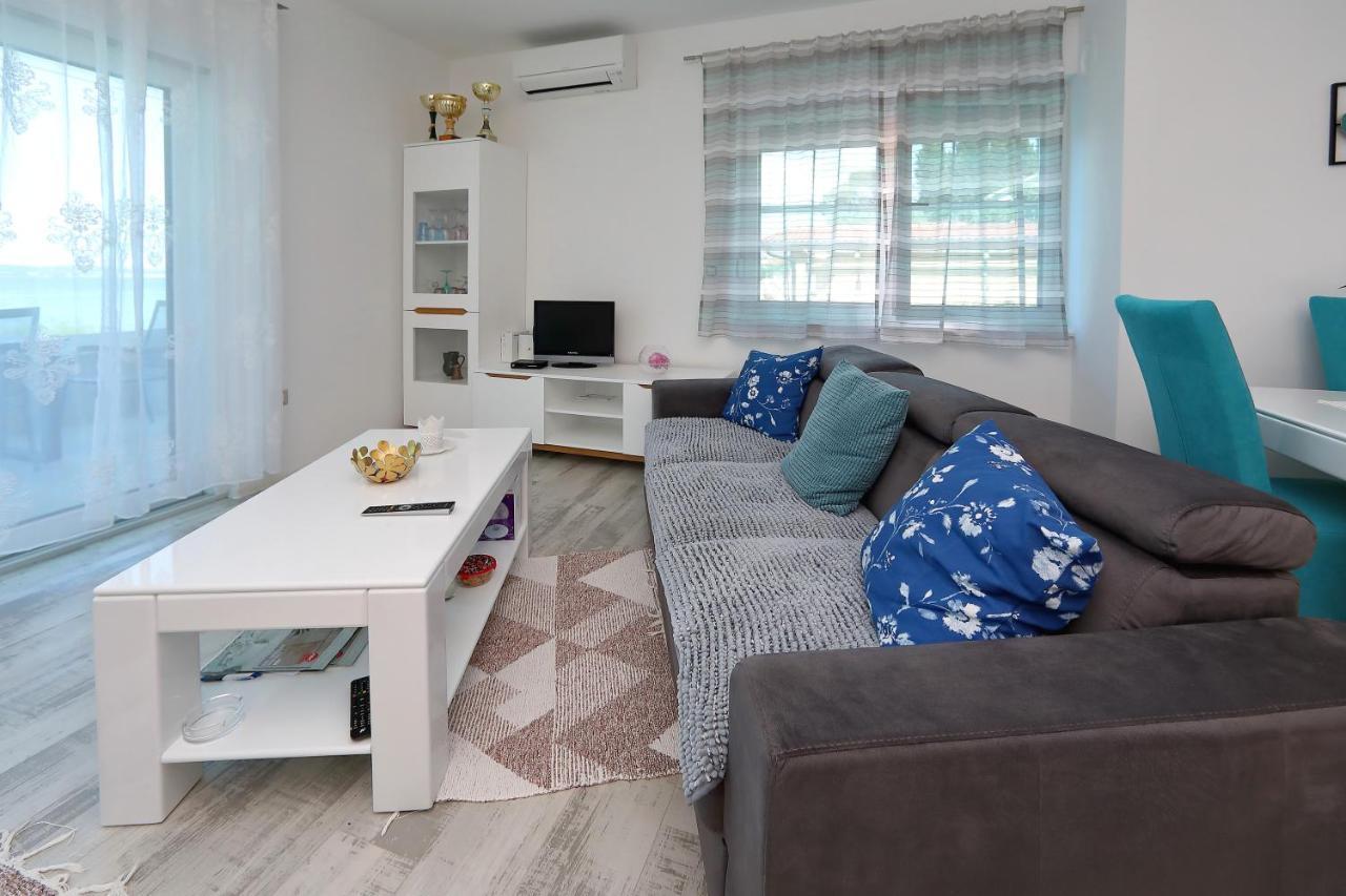 Apartmani Marina S Pogledom, Сукошан Экстерьер фото